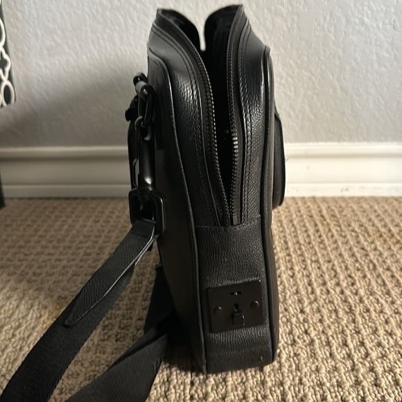 BURBERRY black leather LAPTOP BAG 11X14.5X2.5 in - Picture 11 of 14